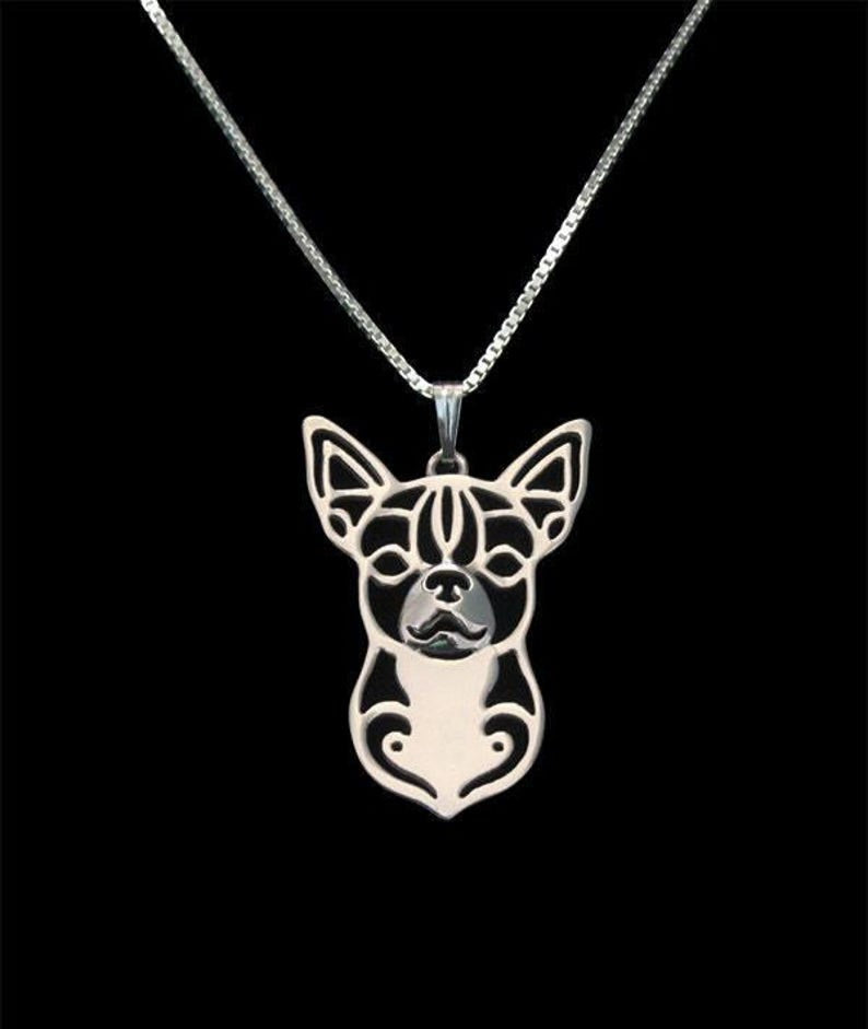 Chihuahua pendant & chain