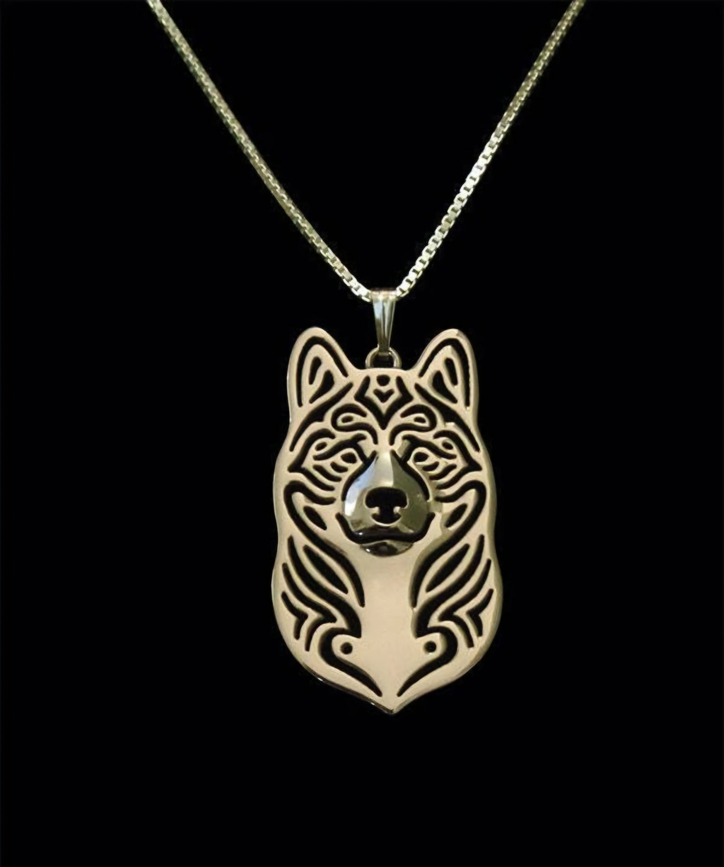 Akita pendant & necklace