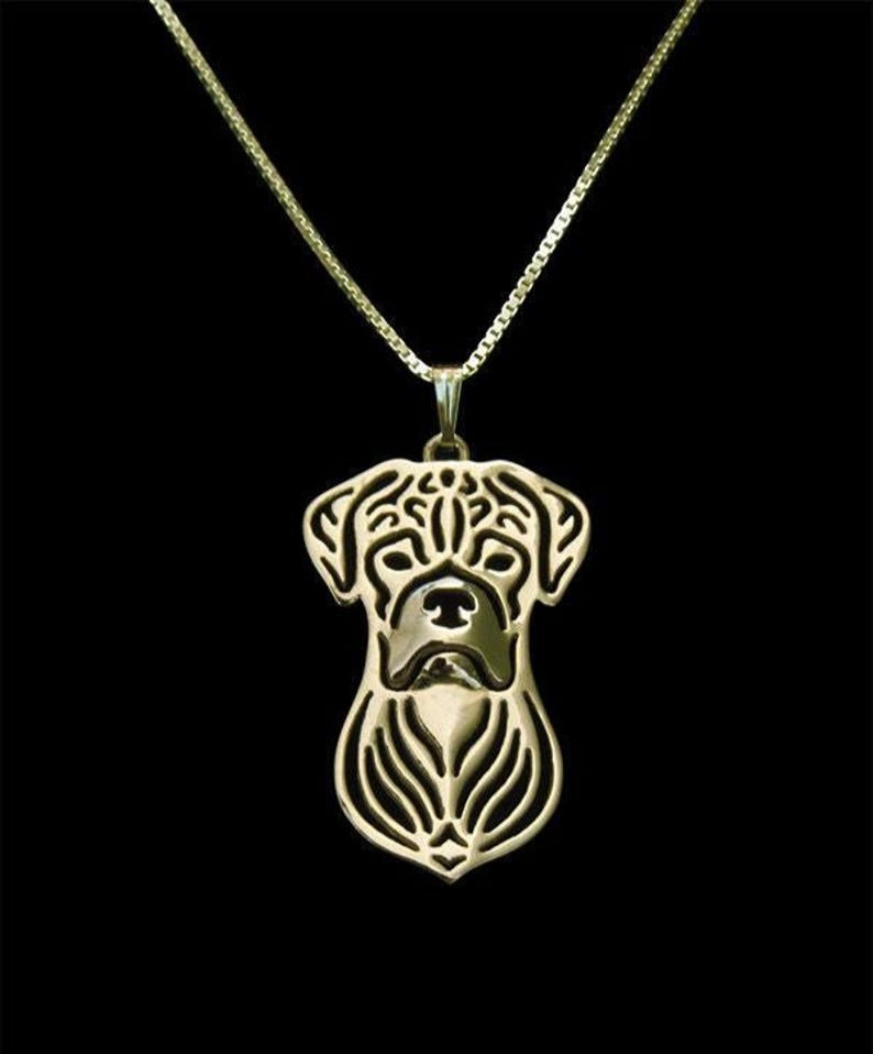 Boxer pendant & chain